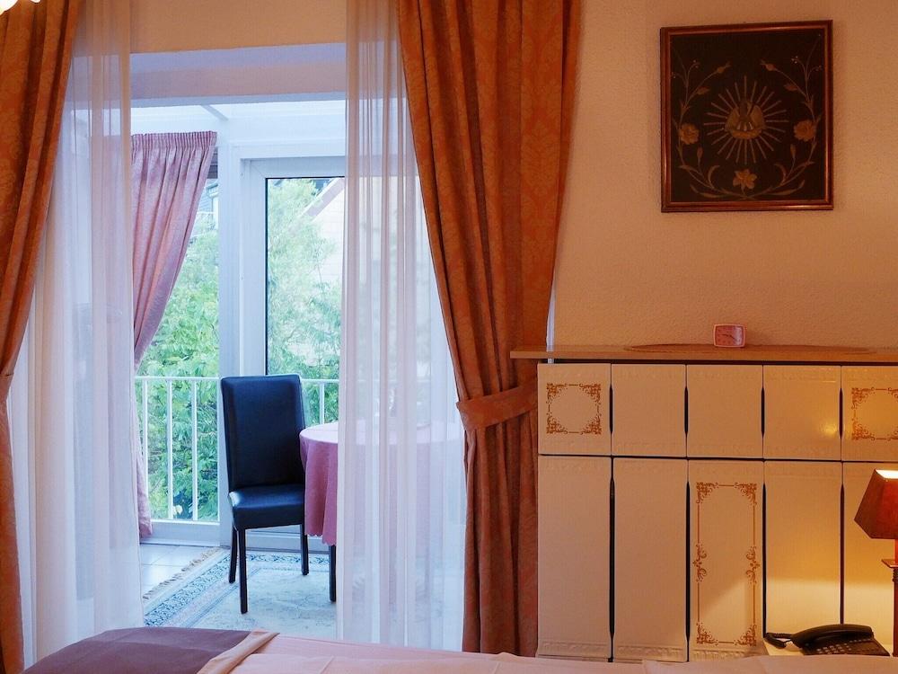 Haus Mooren, Hotel Garni Düsseldorf Dış mekan fotoğraf