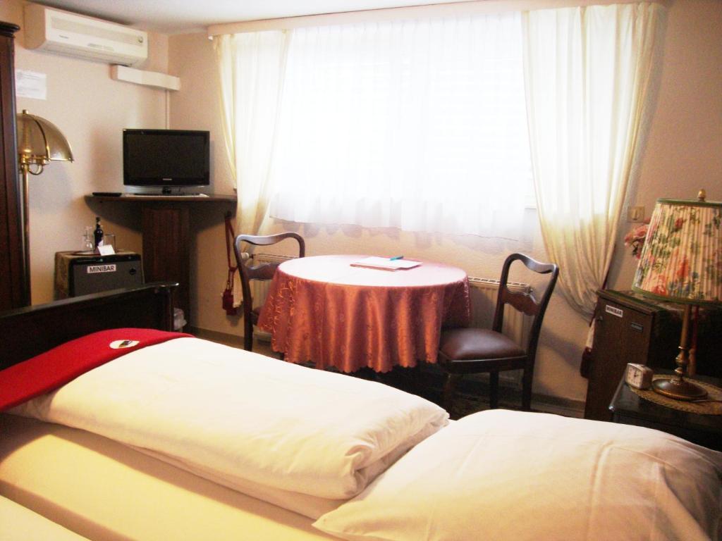 Haus Mooren, Hotel Garni Düsseldorf Oda fotoğraf